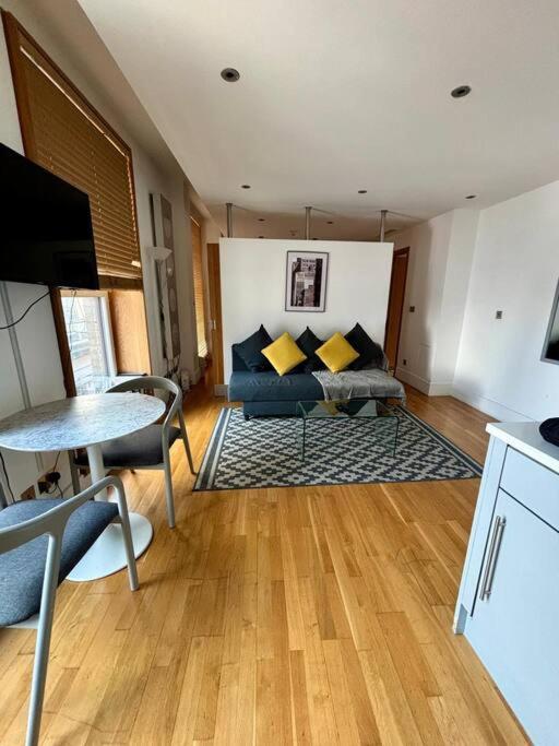1 Bedroom In Piccadilly Circus - Cov1 *